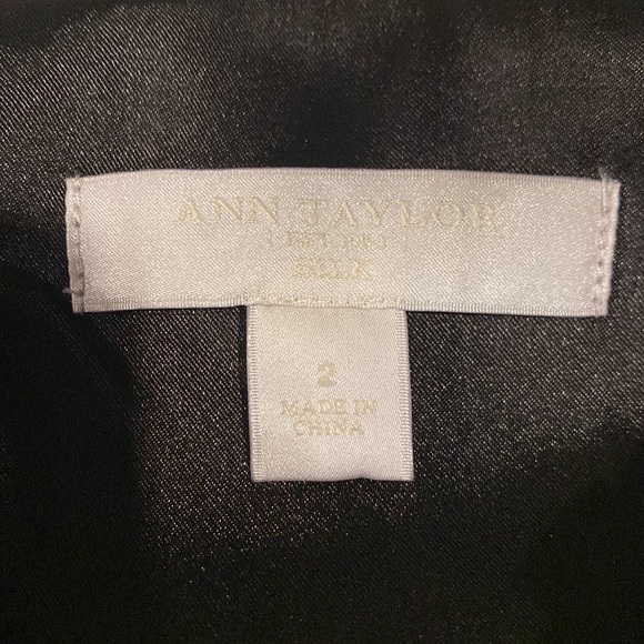 Perfect little black dress! - Picture 5 of 7